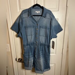 LIKE NEW A Beautiful Soul stretch waist denim romper size 3X.